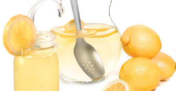 How to Make Lemonade: Simple Homemade Lemonade Recipe